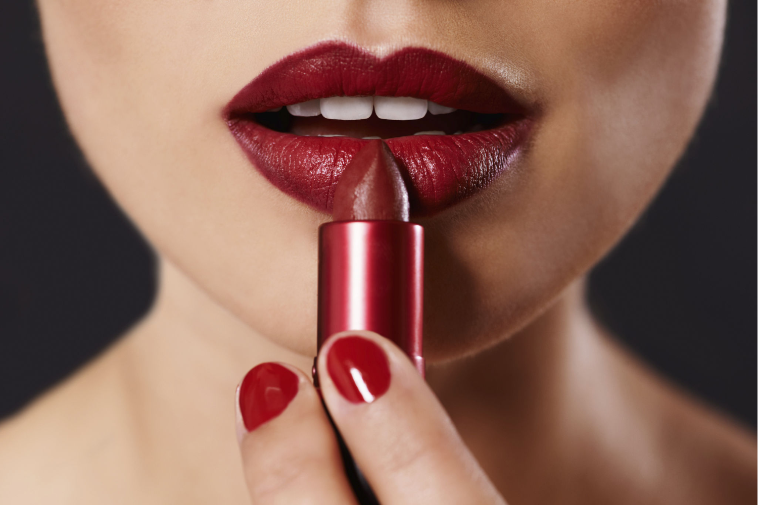 5 Reasons to Invest in a Good Lipstick